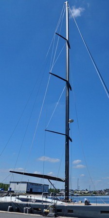 carbon rig for aluminum super yacht