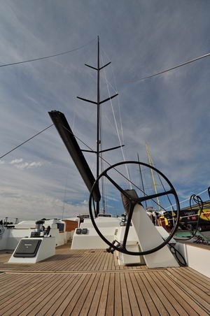 carbon mast and boom aluminum super yacht